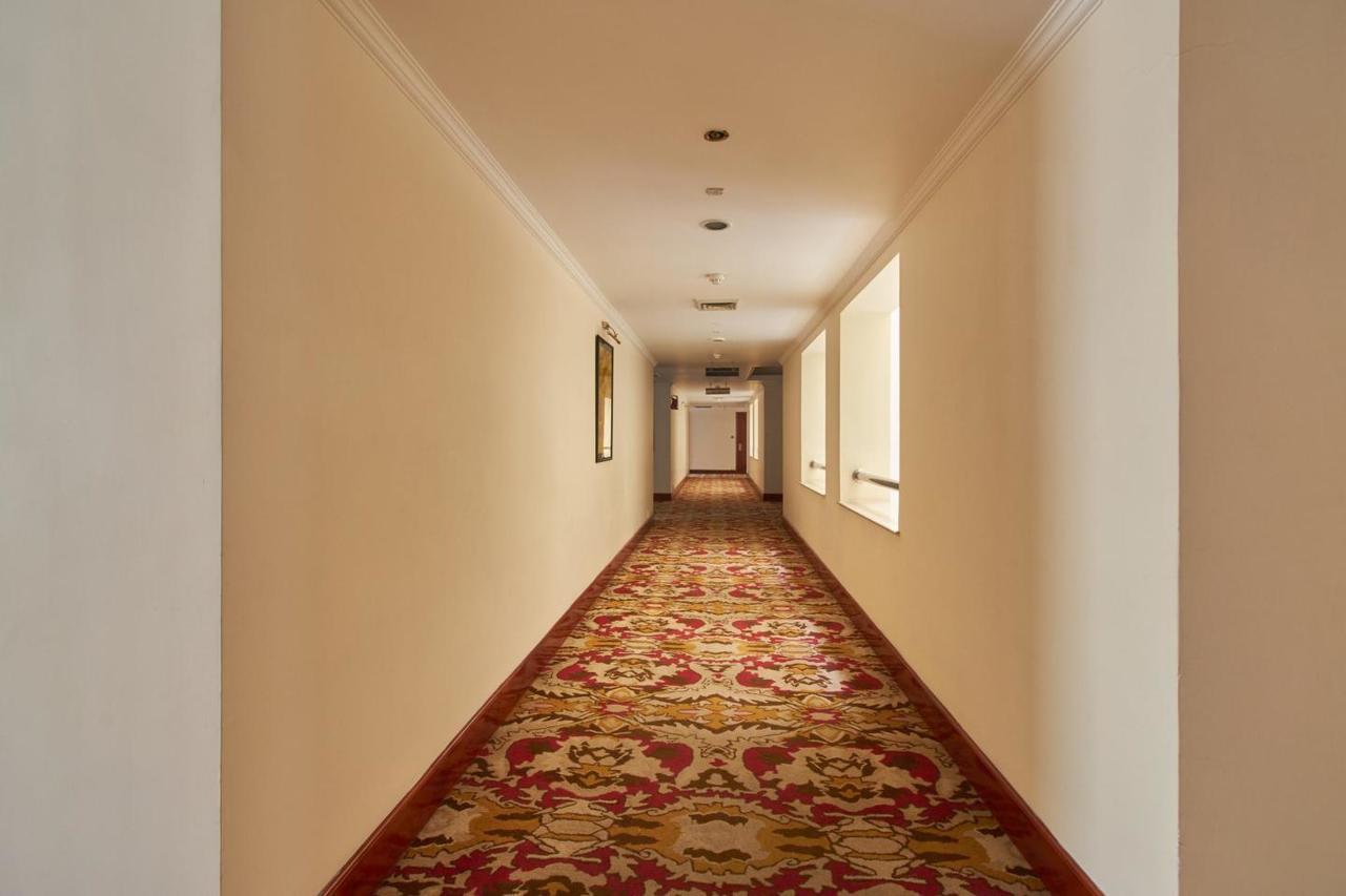 Royal Sarovar Portico Shiliguri Exterior foto